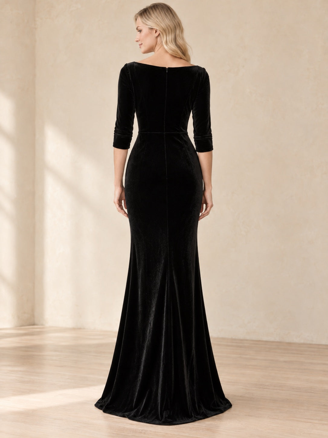 Robe de demoiselle d'honneur sirène en velours noir à encolure bateau et manches trois-quarts
