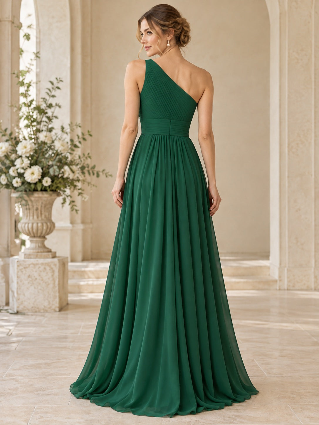 Robe de demoiselle d'honneur simple vert, asymétrique, en mousseline, à taille froncée et coupe trapèze plissée