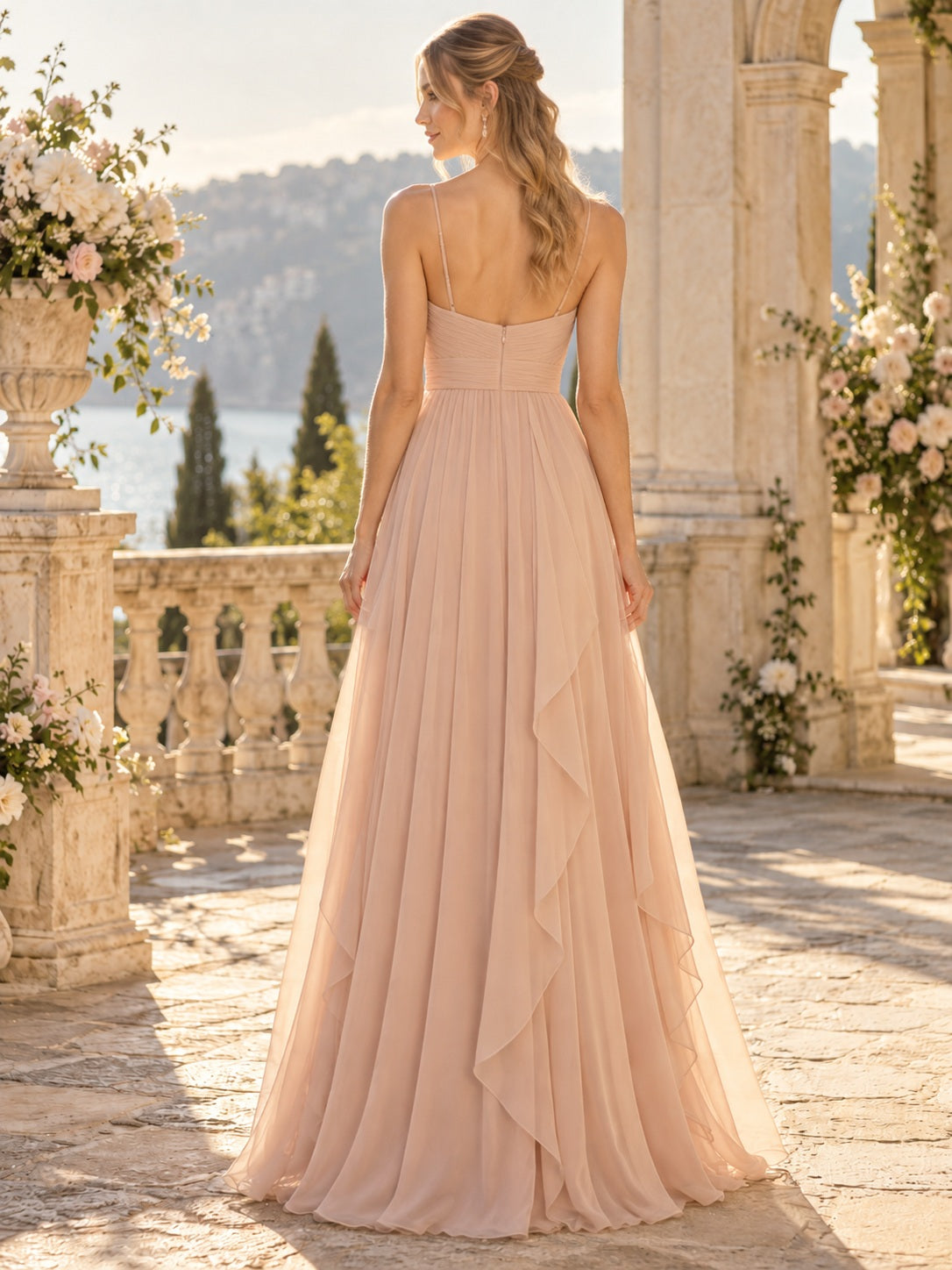 Vestido de dama de honor de gasa en champán, línea A, escote corazón, sin mangas y largo hasta el suelo