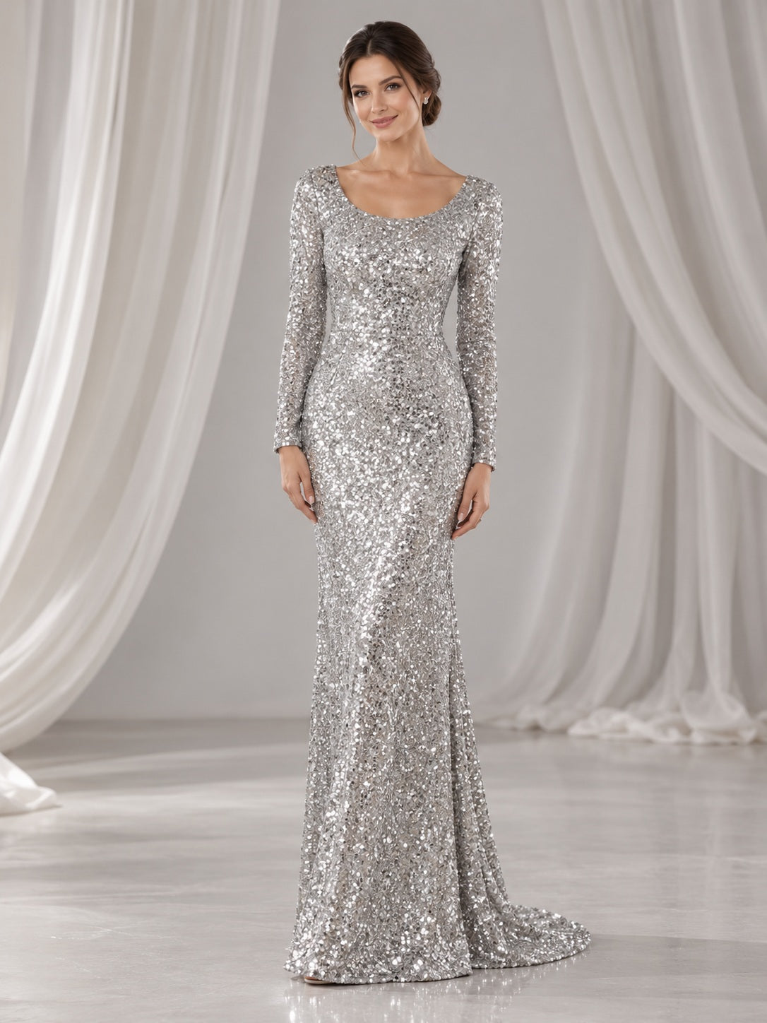 Robe de demoiselle d'honneur sirène ajustée à manches longues, col rond, argentée et à sequins