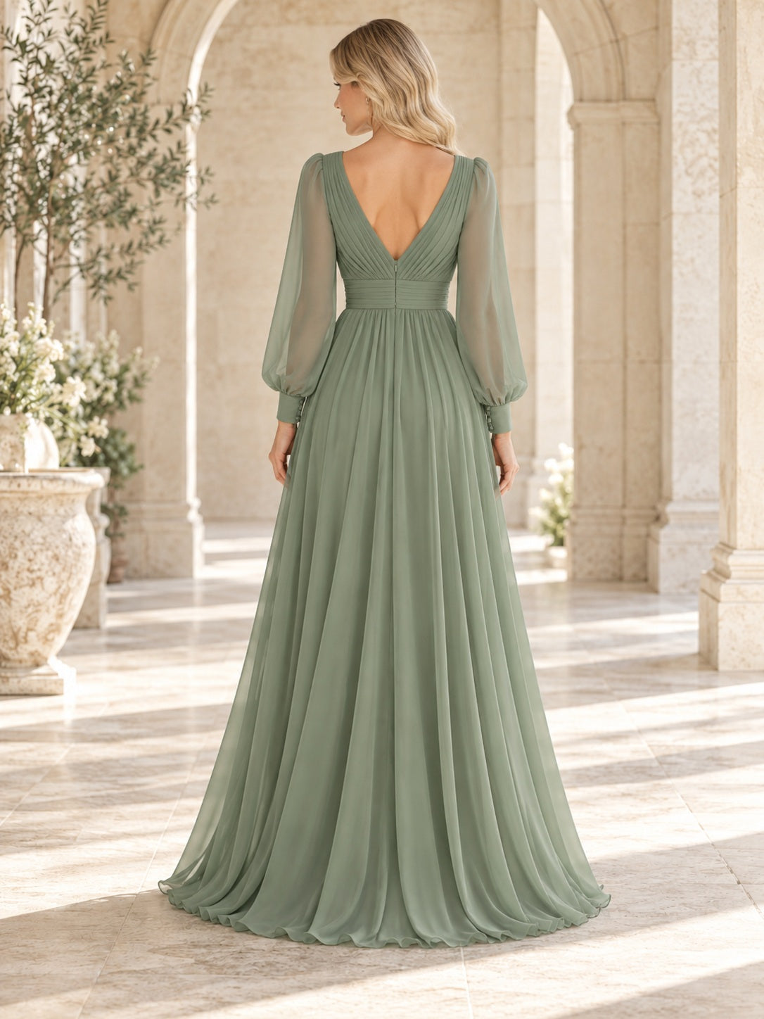 Robe de demoiselle d'honneur trapèze en mousseline plissée vert sauge à manches longues, col en V et fente