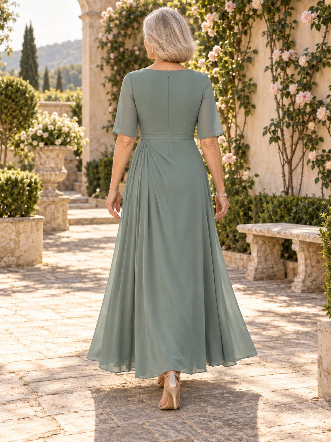 Vestido para madre de la novia o del novio de gasa en verde salvia, línea A, escote en V, media manga y largo al tobillo