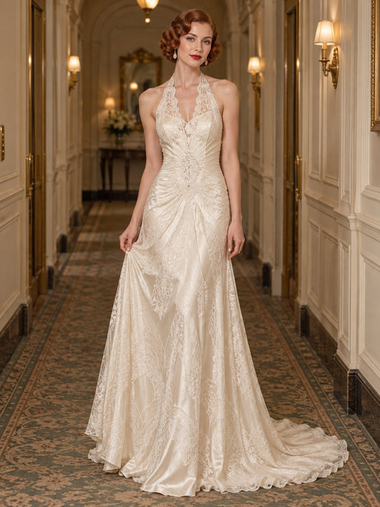 Vestido de novia de encaje en marfil, inspirado en los años 1930, corte recto, escote halter y escote corazón, sin mangas y cola corta