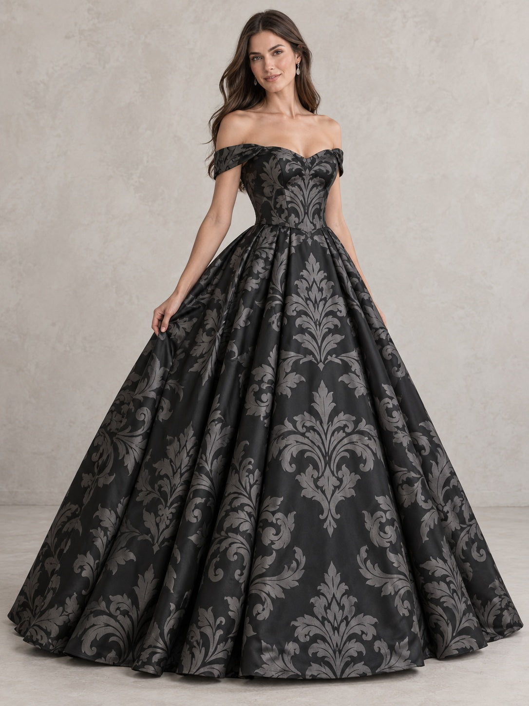 Schwarzes schulterfreies Brautkleid aus Mikado mit grafitfarbenem Damastmuster, klassischem ärmellosem Ballkleid-Schnitt