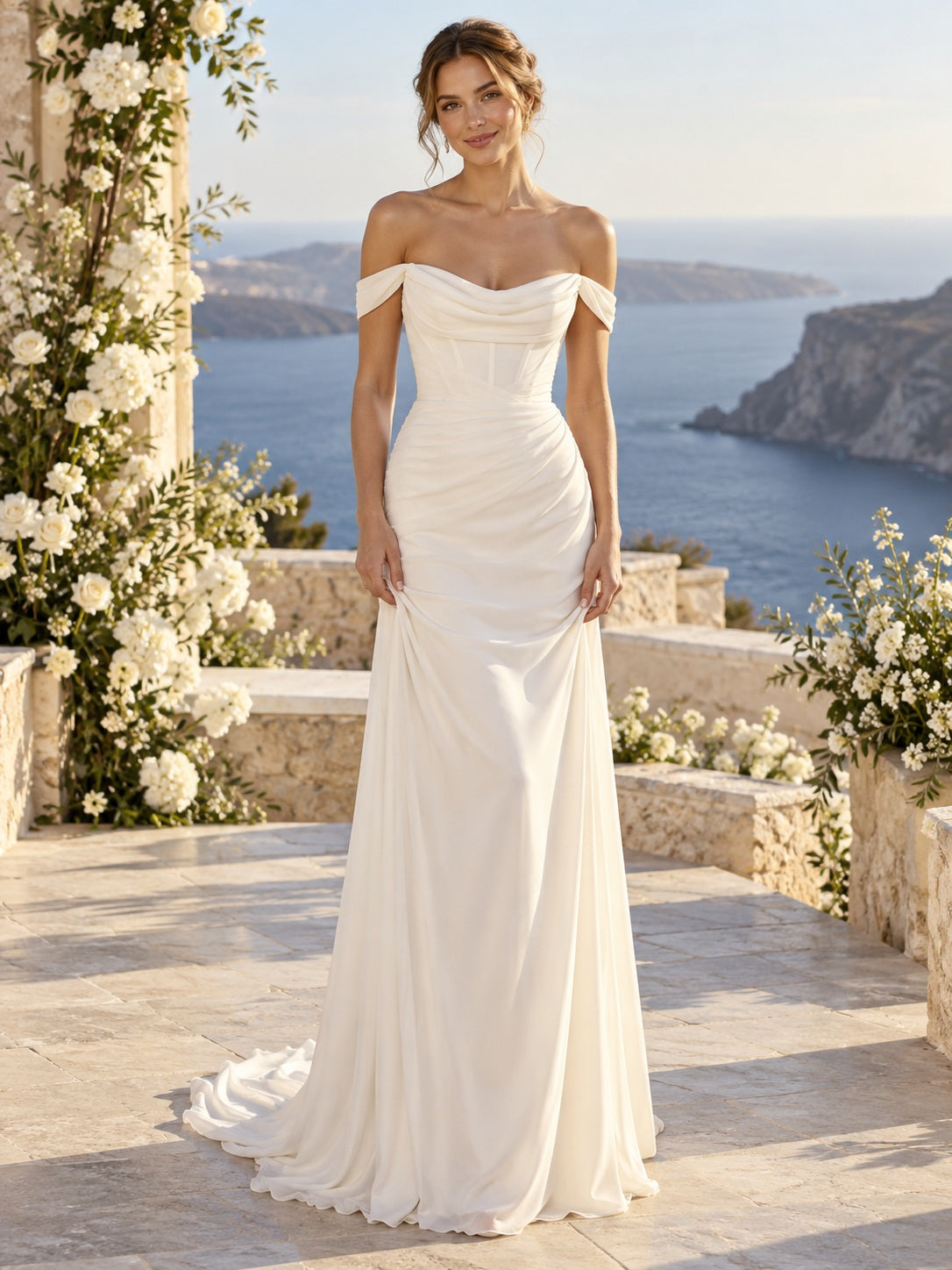 Robe de mariée fourreau simple en mousseline froncée à épaules dénudées, encolure cœur et traîne