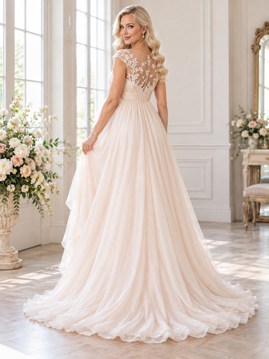 Robe de mariée de grossesse asymétrique en mousseline et dentelle illusion rose poudré à mancherons